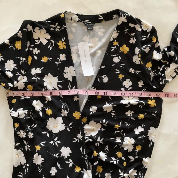 NWT Ann Taylor Floral Matte Jersey Wrap Dress Sz 8 Black White Office Academia - Picture 8 of 11